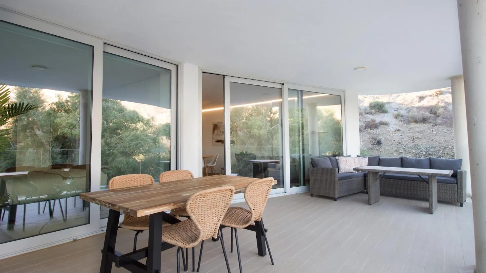 Sea View Apartment Near The Beach Fuengirola