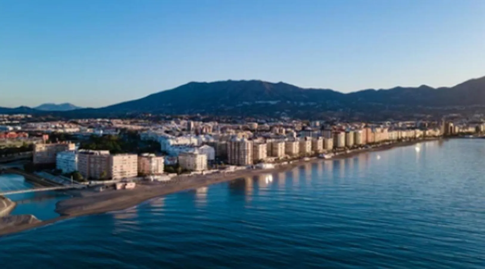 Sea View Apartment Near The Beach Fuengirola